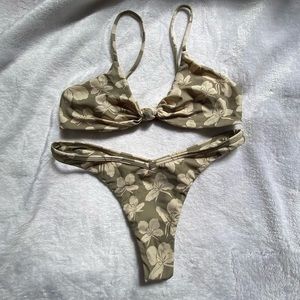 Benoa Butterfly Ginger Set